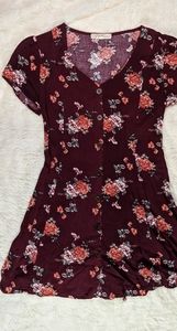 Maroon floral dress w/ lace up back